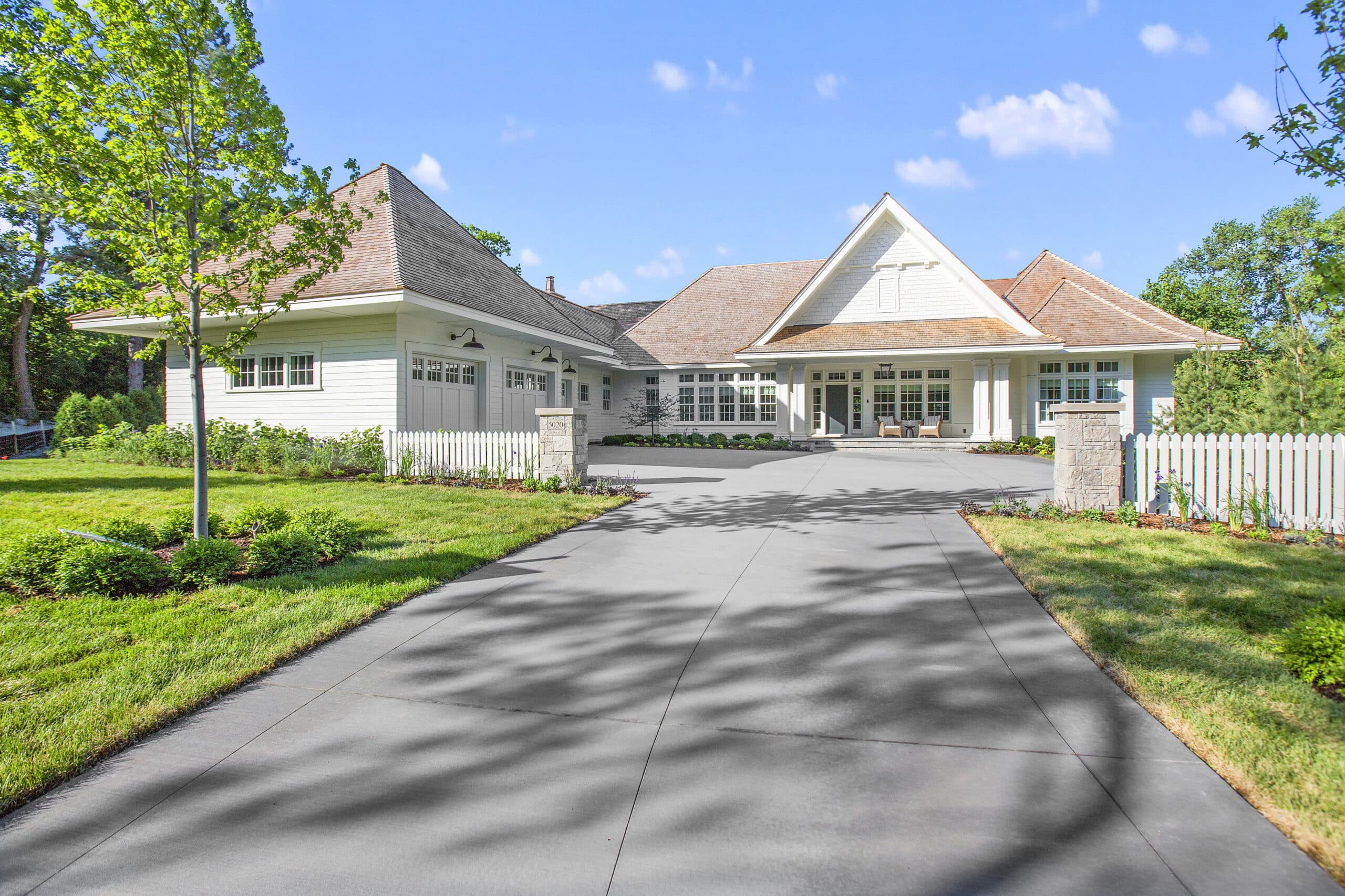 What are the Benefits of Asphalt Concrete Compared to Other Driveway Materials